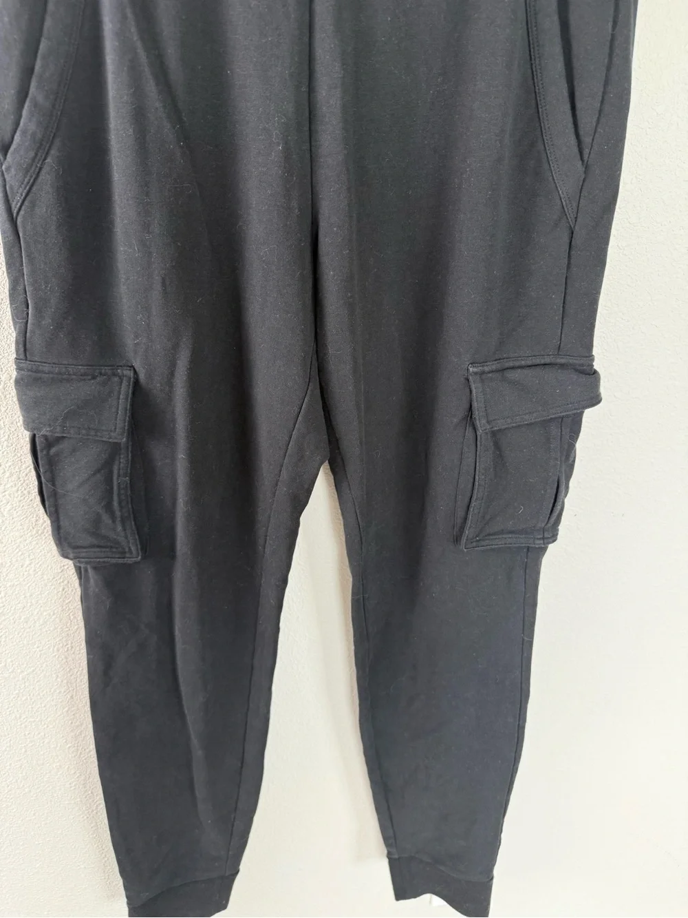 Alo 7/8 High-Waist Cargo Sweatpant Black Casual Active Athleisure Women’s Medium